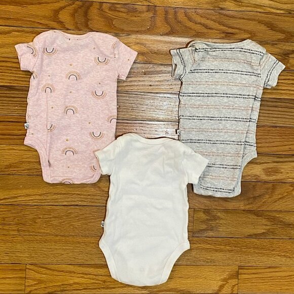 Girls Newborn NB Onesies and Shorts 9-Piece Lot - Picture 3 of 9